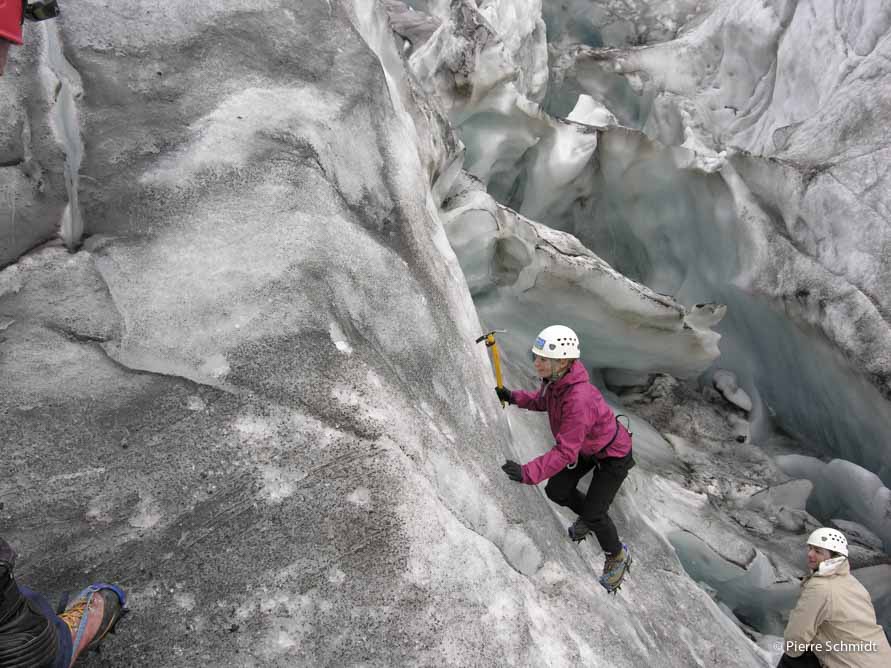 Ice training on the Tour glacier, during a Mont Blanc course